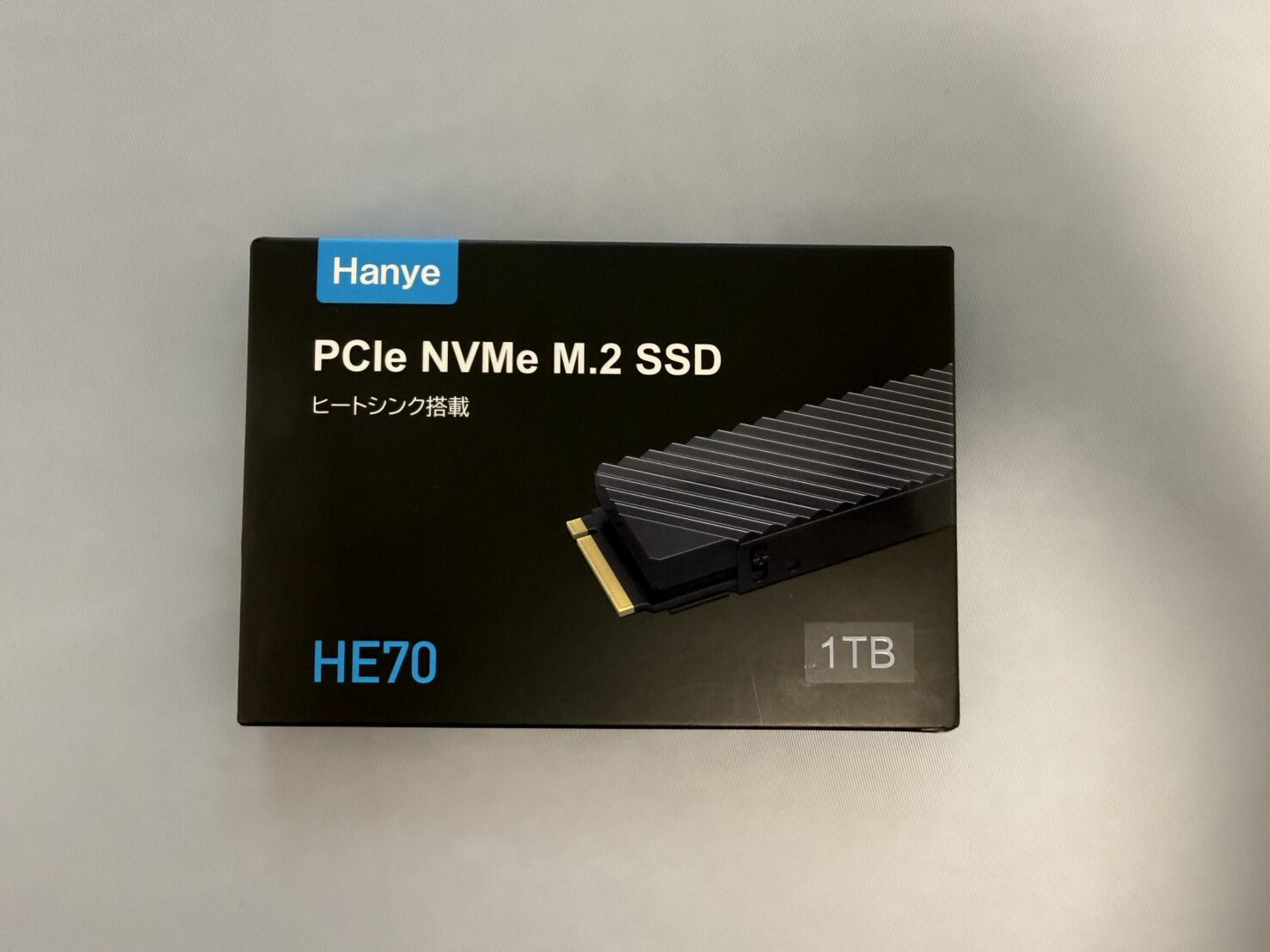 Hanye HE70 1TBの外箱